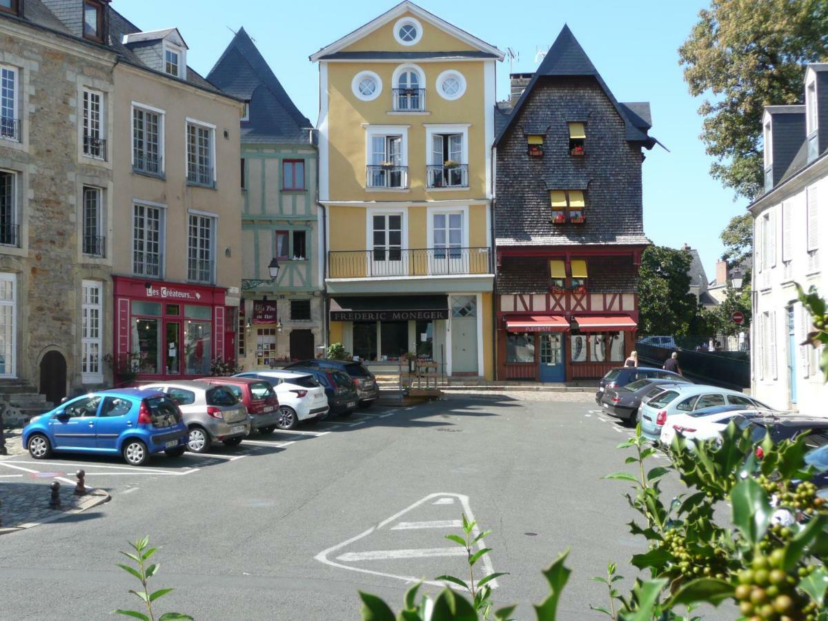 Charmant Studio Vieux Mans / Centre Le Mans Buitenkant foto